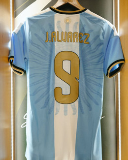 https://vms-files.vietnamnet.vn/vps_images_publish/000001/000003/2026/10/7/messi-argentina-119.jpeg