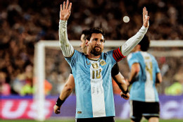 Messi Argentina Benin 4.jpg