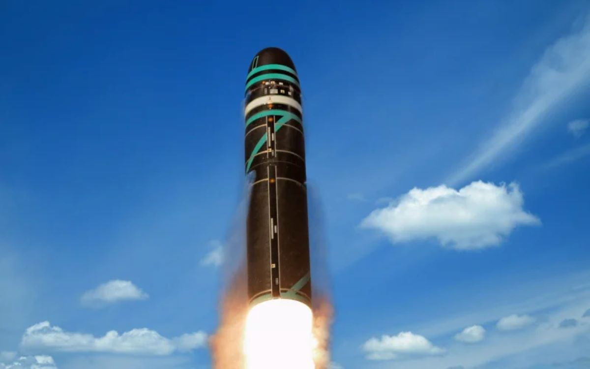 Tên lửa M51.3 Pháp 2.jpg
