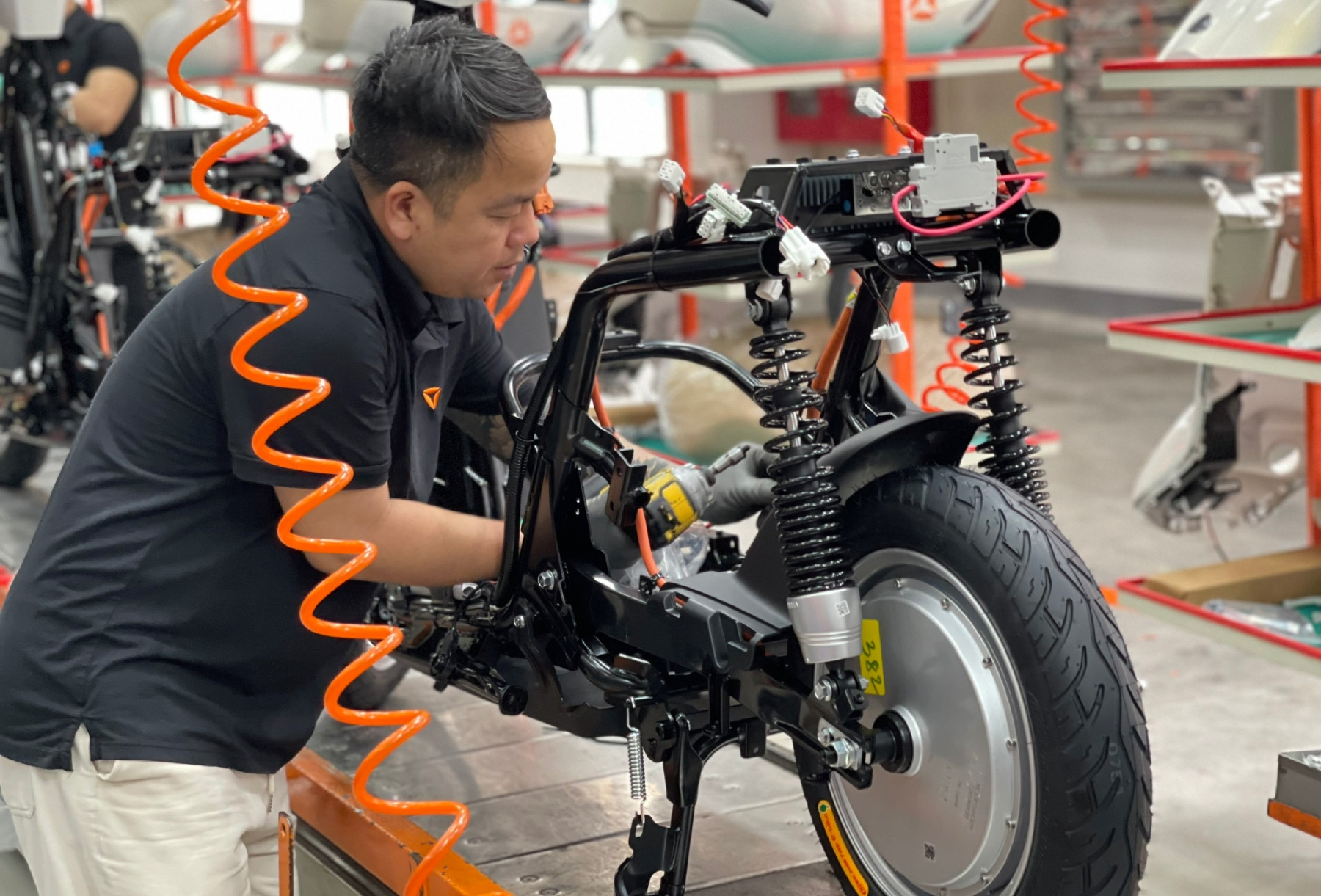 Vì sao xe mới mua phải chạy rốt đa, xe điện có cần làm điều này không?