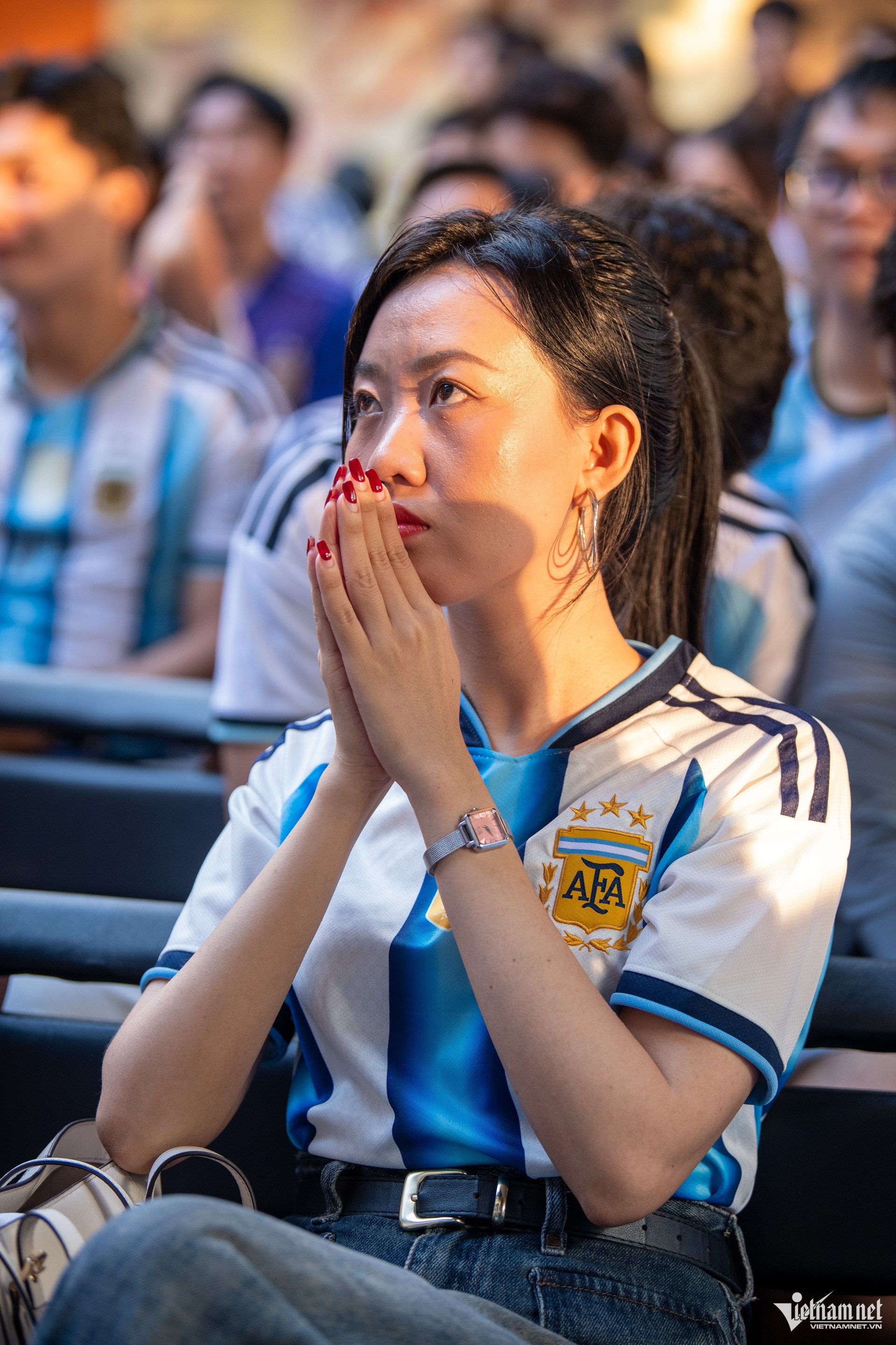 https://static-images.vnncdn.net/vps_images_publish/000001/000003/2026/10/7/w-fan-messi-tai-tphcm-tuan-hung-28-1658.jpg
