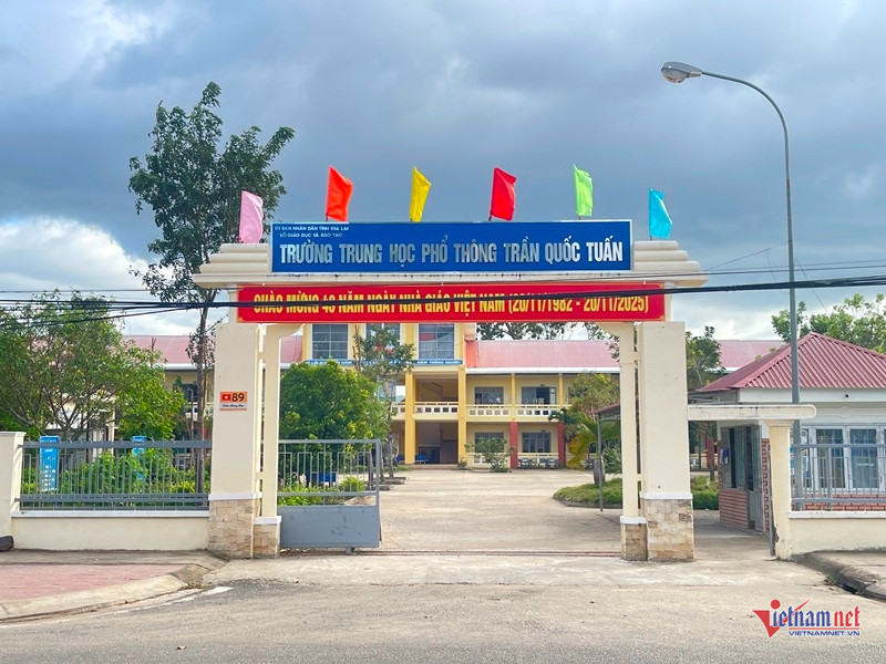 W-Kế toán nghỉ chế độ 154 vẫn được hợp đồng làm việc tại trường.JPG.jpg