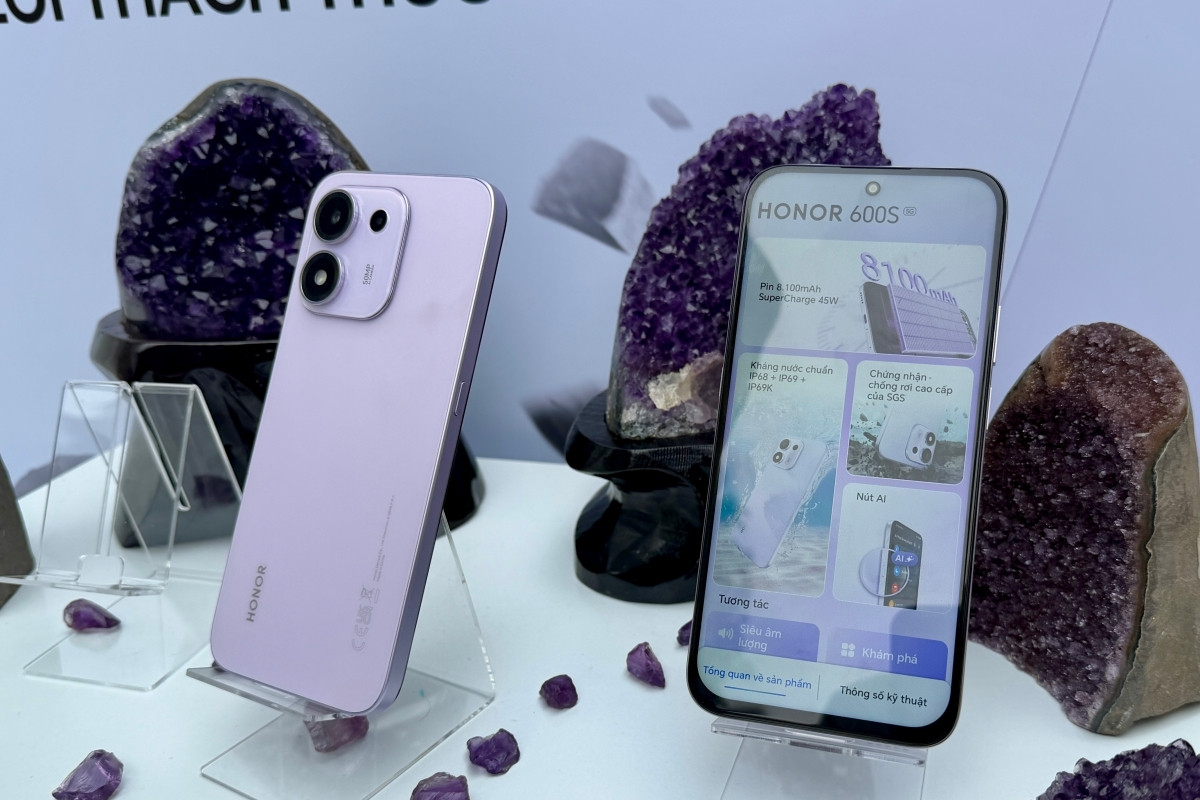 Bộ đôi smartphone pin 'khủng' 8.000 mAh cùng ra mắt tại Việt Nam