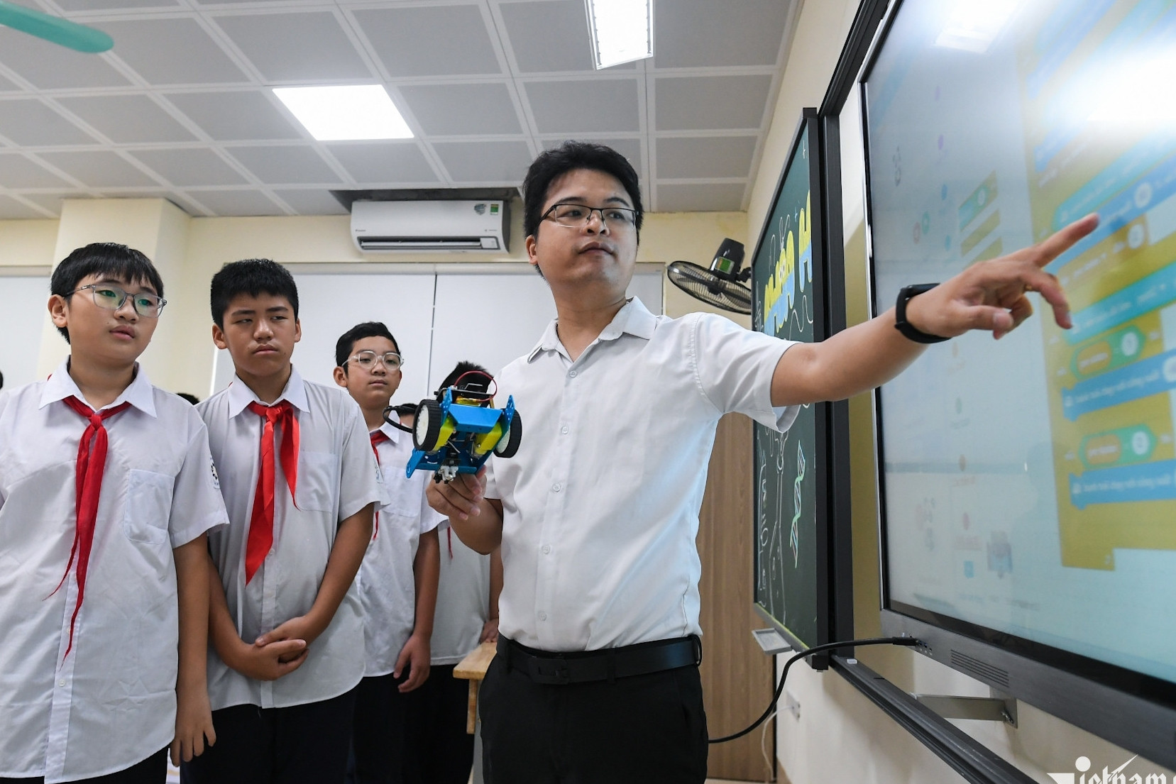 Bộ GD-ĐT: Hoạt động giáo dục tăng cường không được thu tiền của người học