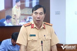W-Công an TPHCM 01.png