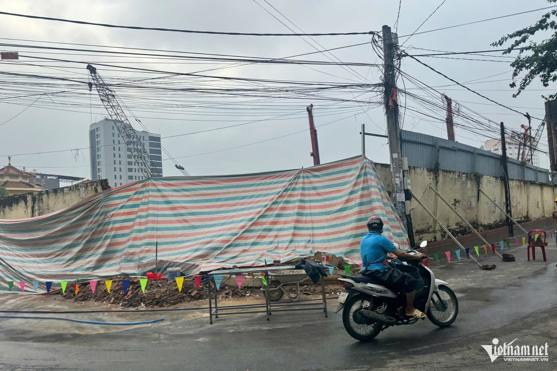 W-vo tuong bao cong trinh 2.jpg