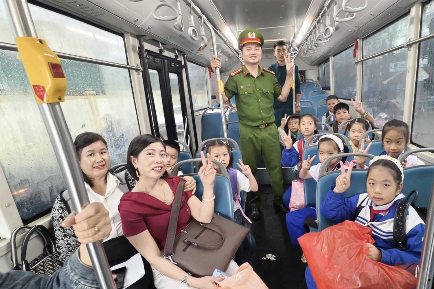 127 học sinh Tiến Sơn trở lại trường sau nhiều tuần nghỉ học
