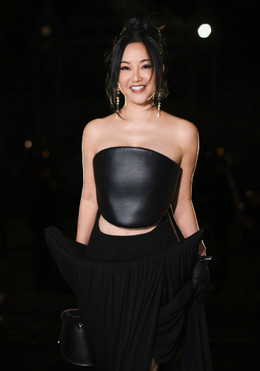 https://static-images.vnncdn.net/vps_images_publish/000001/000003/2026/10/9/batch-hong-nhung-1-751.jpg