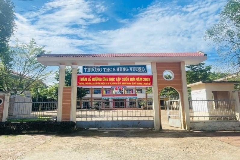 Giáo viên kêu gọi đóng tiền mua bàn ghế: Trả lại hơn 26 triệu cho phụ huynh