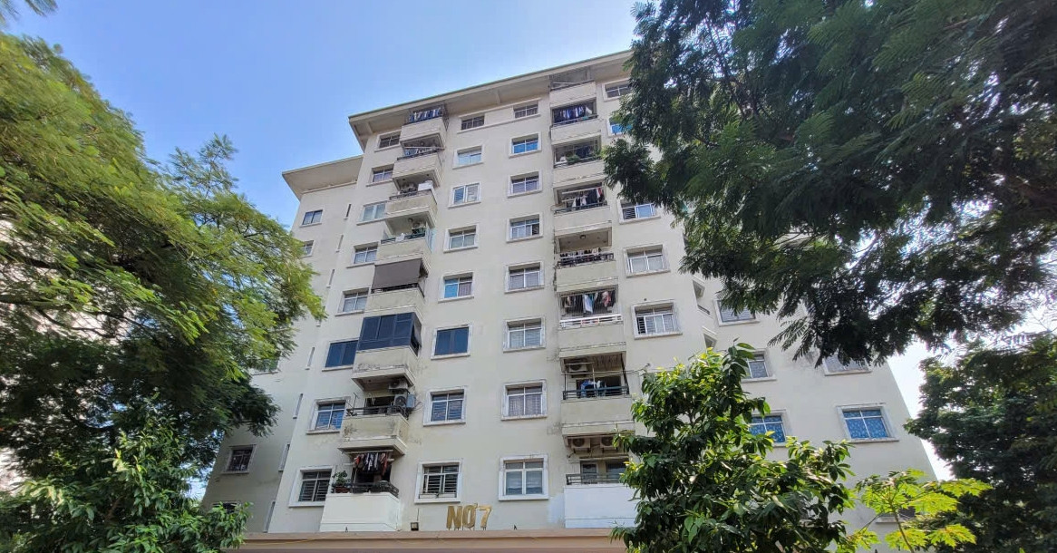 Chung cư hơn 20 năm tuổi ở Pháp Vân được rao giá trên 60 triệu đồng/m2