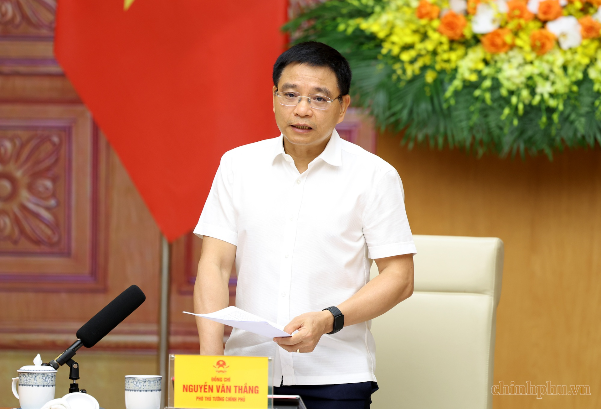 Phó Thủ tướng Nguyễn Văn Thắng yêu cầu rà soát, không để giá hàng hóa tăng bất hợp lý