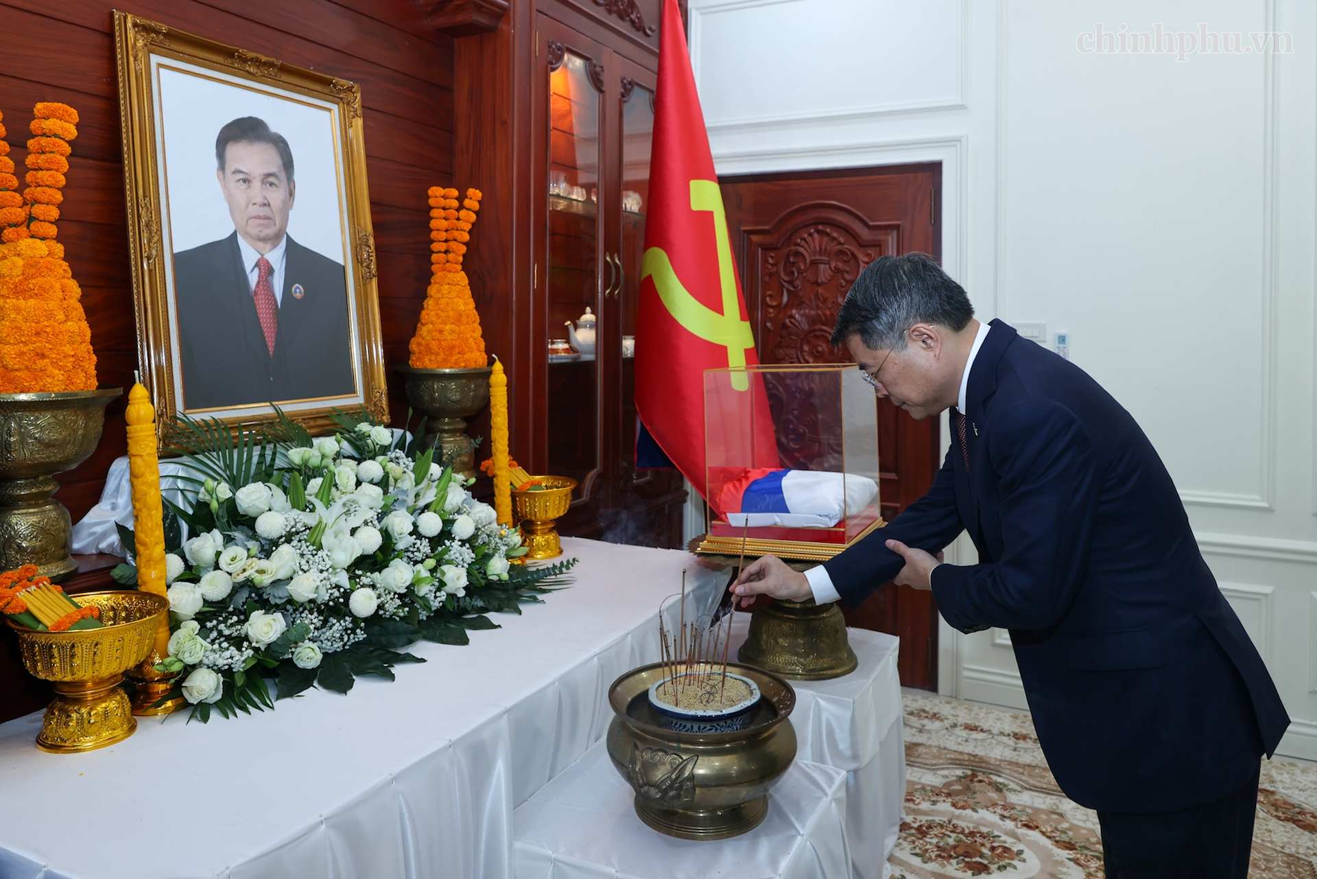 Thủ tướng Lê Minh Hưng thăm gia đình Cố Chủ tịch Quốc hội Lào Saysomphone Phomvihane