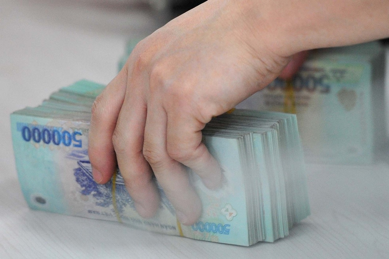 Tín dụng tăng mạnh, cổ phiếu ngân hàng vẫn chìm trong sắc đỏ
