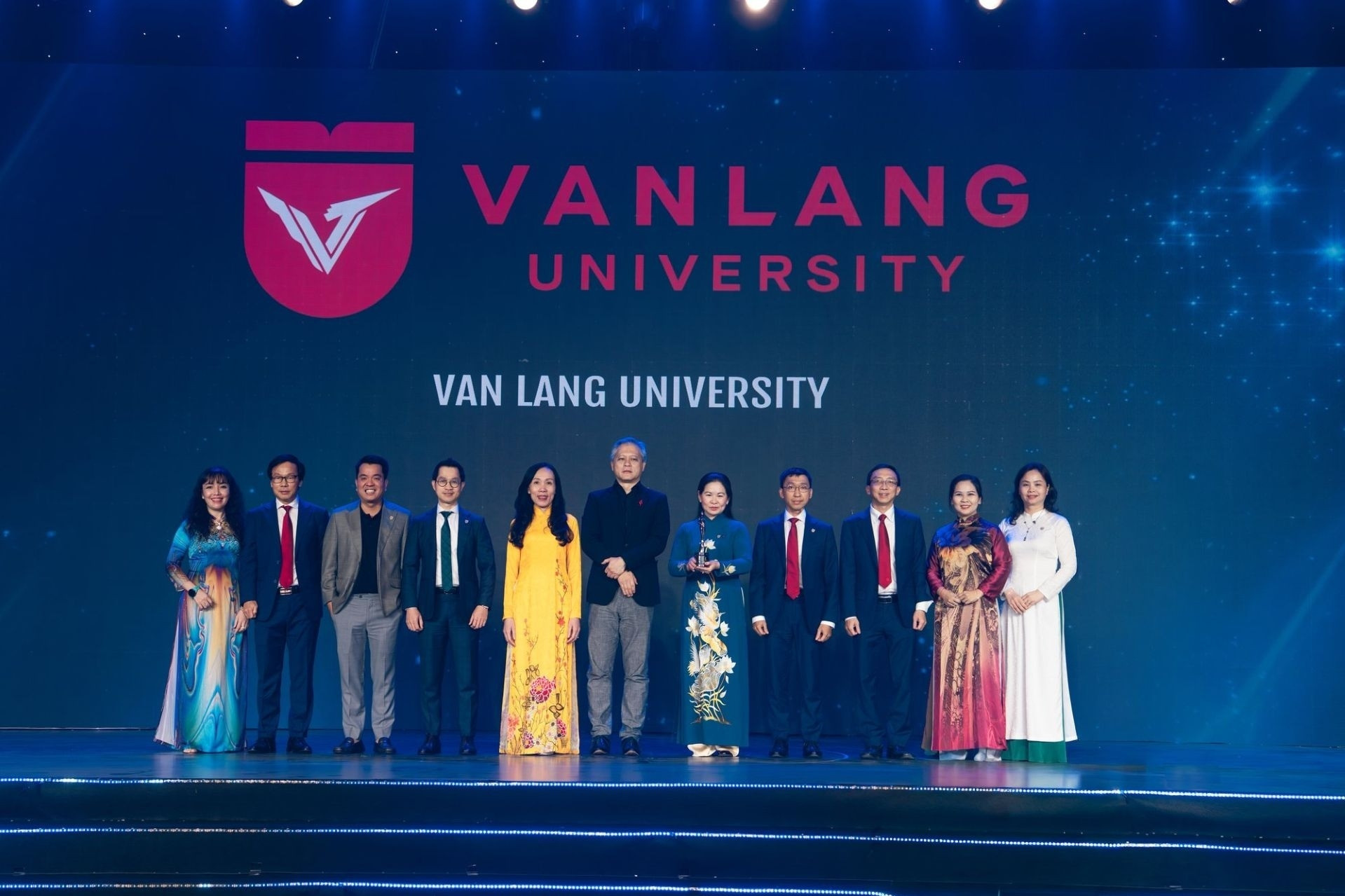 Trường Đại học Văn Lang và chiến lược đầu tư cho con người trong kỷ nguyên AI