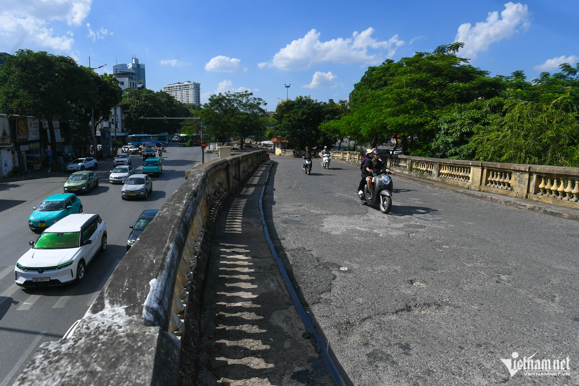 https://static-images.vnncdn.net/vps_images_publish/000001/000003/2026/10/9/w-giai-phong-thu-do-1-2810.jpg