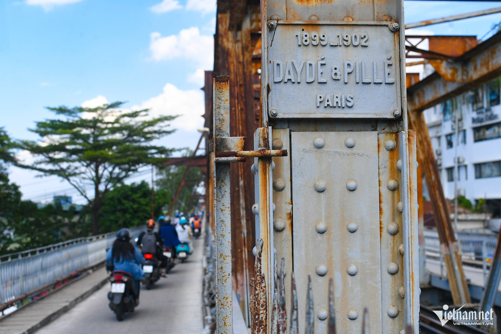 https://static-images.vnncdn.net/vps_images_publish/000001/000003/2026/10/9/w-giai-phong-thu-do-4-2811.jpg