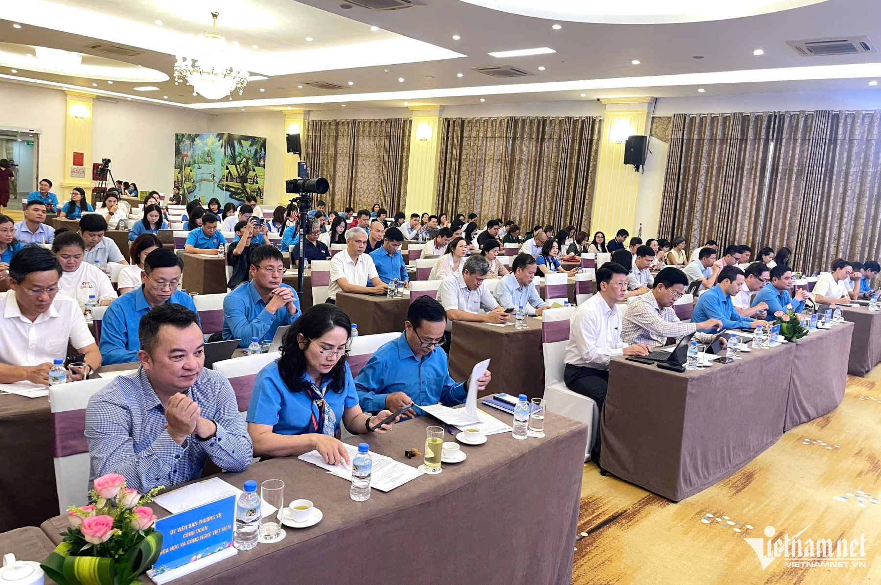 W-toan canh tap huan.jpg