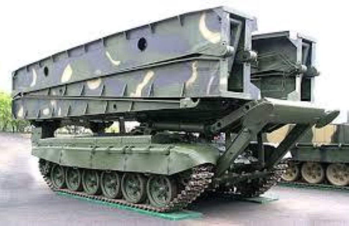 Xe tăng MTU-90M chỉ 3 phút bắc cầu 19m chịu tải 60 tấn: Siêu vũ khí khiến đối phương khiếp sợ