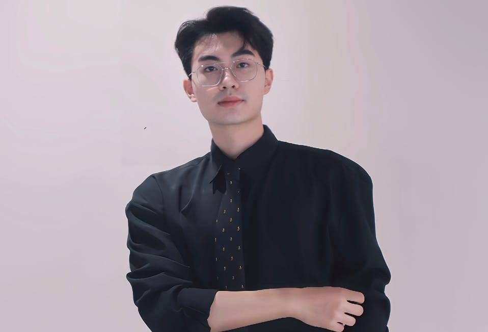 ‘Nam vương’ sinh viên được hiệu trưởng tuyên bố trao học bổng toàn phần thạc sĩ