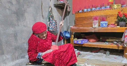 Người phụ nữ Tày dành cả đời giữ điệu Then cổ