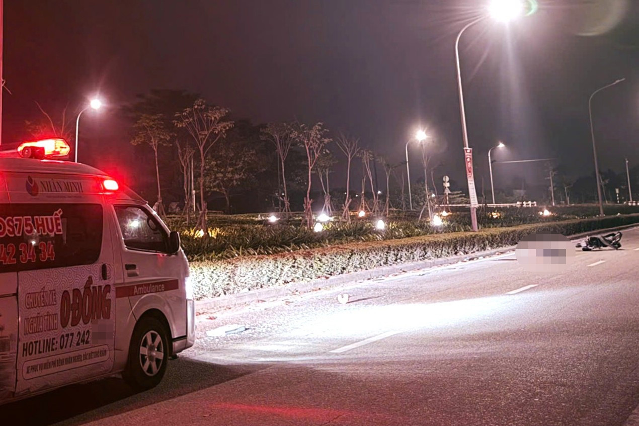 Tai nạn lúc rạng sáng ở Huế, 2 người tử vong