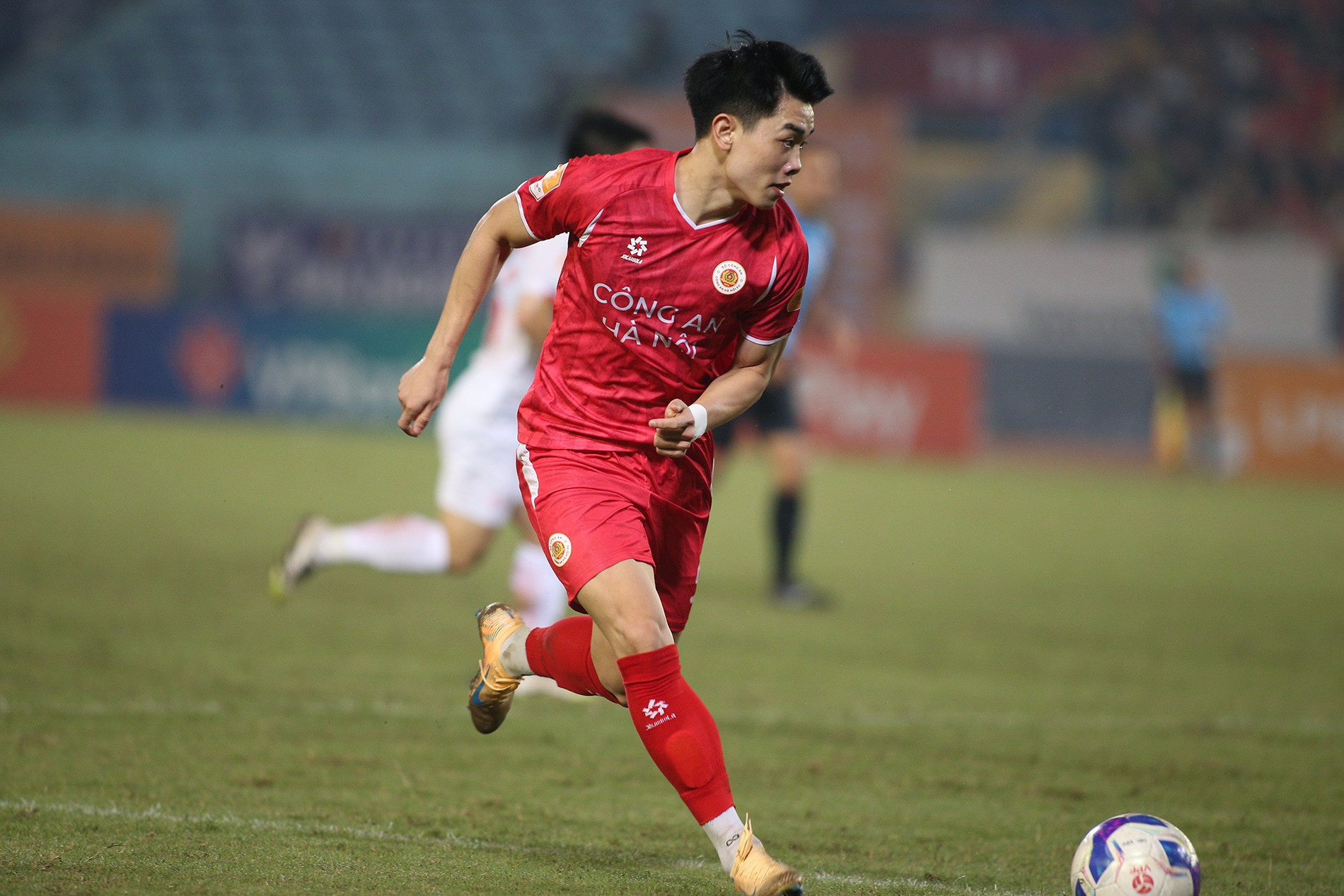 Trực tiếp bóng đá CAHN vs Ninh Bình: Sao U23 Việt Nam đọ tài 'Siêu kinh điển'