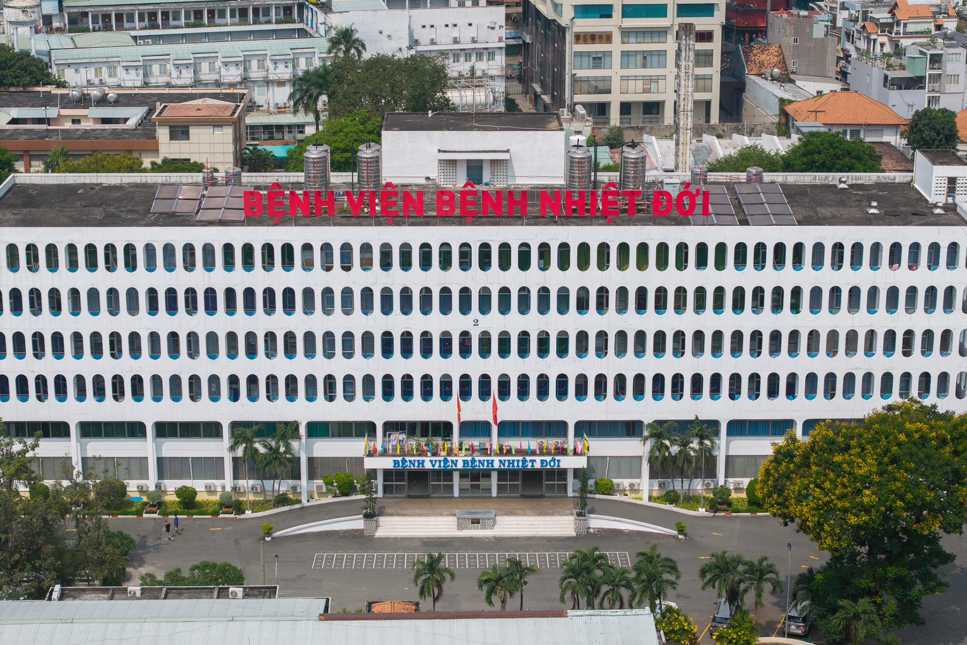 Dấu chân người thầy thuốc mang quân hàm thiếu tướng từ Trường Sa đến Nam Sudan Bệnh viện lâu đời nhất Việt Nam đón nhận Huân chương Lao động hạng Nhất