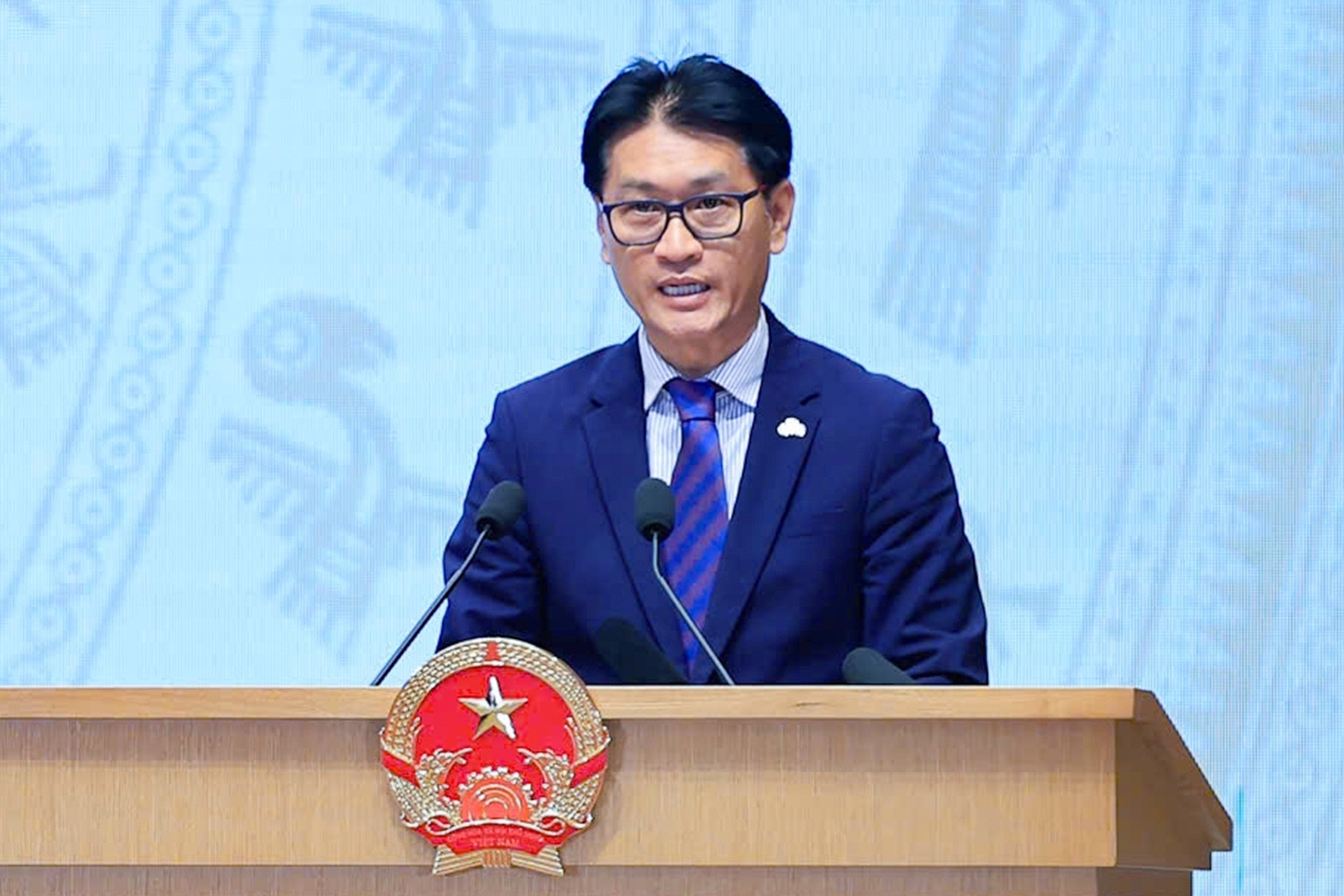 CEO CMC cam kết với Chính phủ tăng tốc AI-X, đầu tư trung tâm dữ liệu xanh