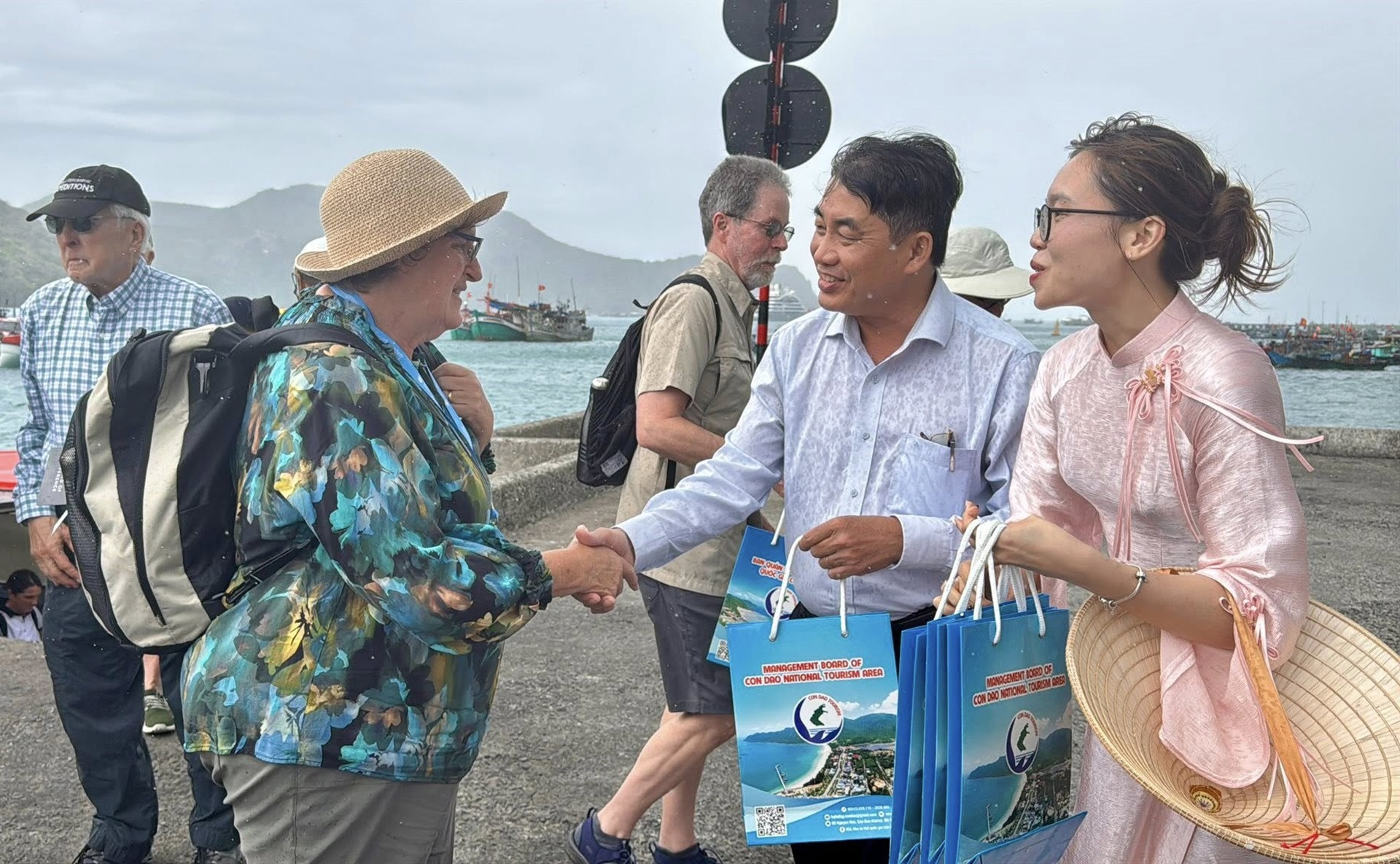 côn đảo đón chuyến tàu khách quốc tế “mở hàng” năm 2026..jpg