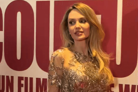 Diễn viên Angelina Jolie diện váy xuyên thấu, đẹp ngút ngàn ở tuổi 51