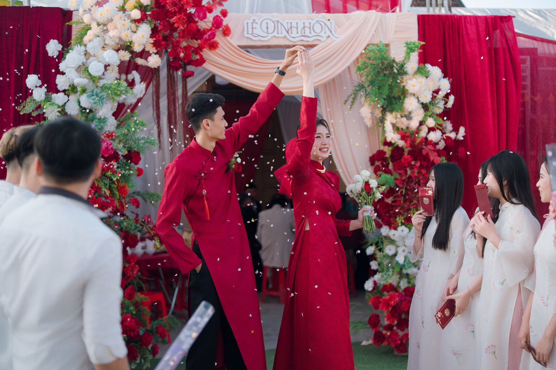 duy tuyen my hang 1.jpg