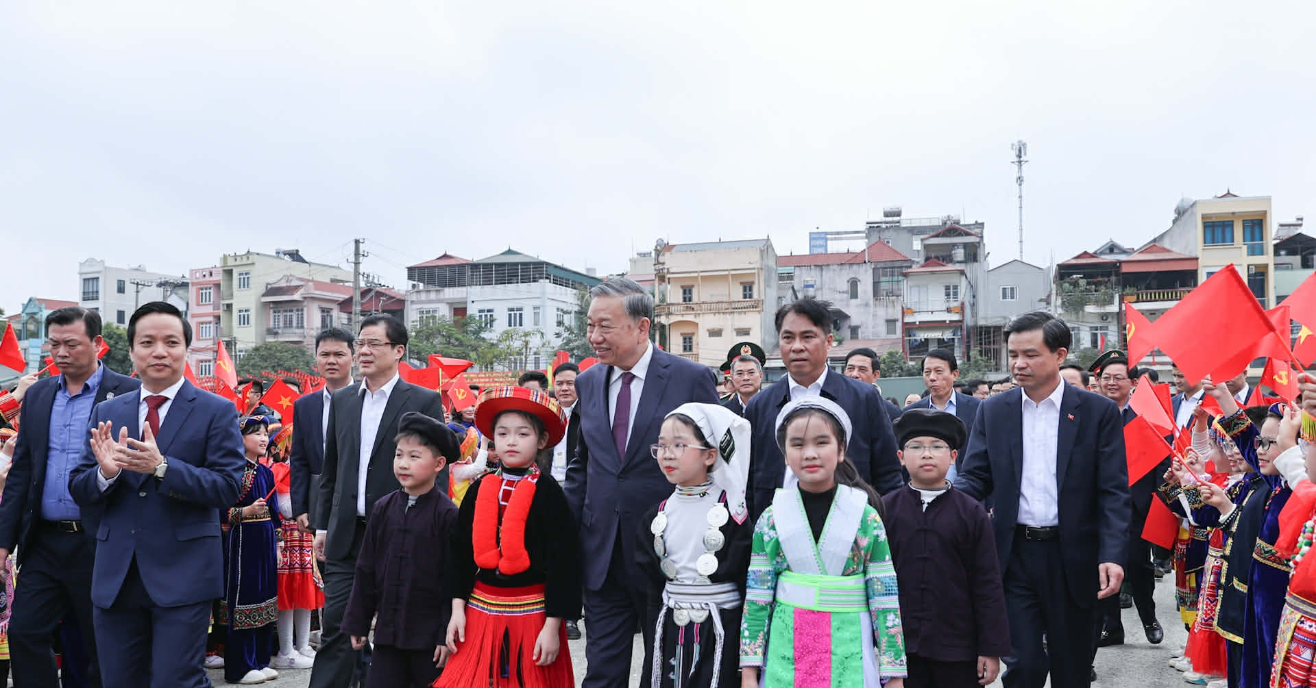 Giữ lòng dân – giữ đất nước