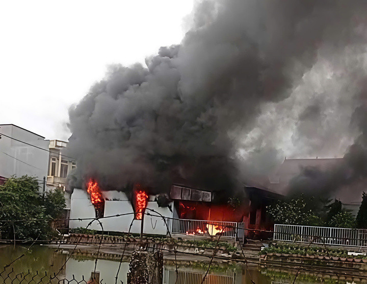 Hiện trường vụ cháy..jpg