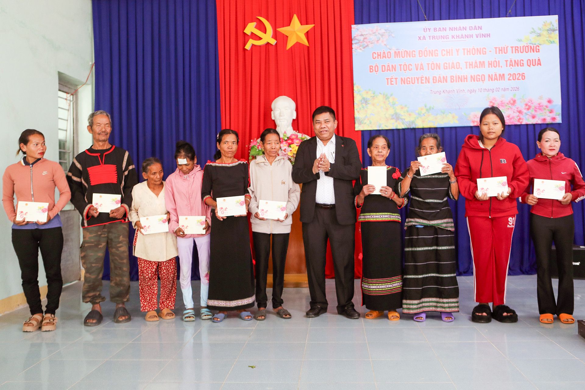 Thu truong Y Thong  IMG_8525.jpg