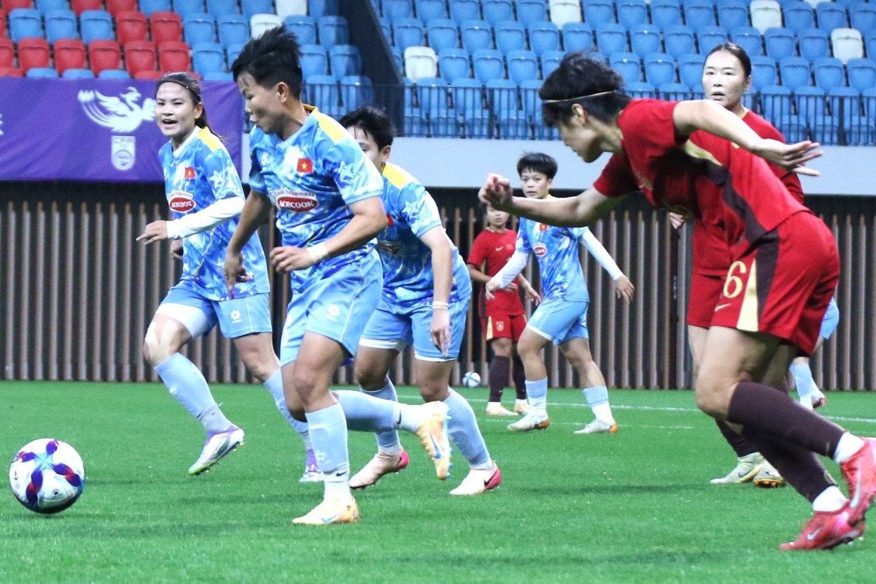 Tuyển nữ Việt Nam thua Trung Quốc 0-2