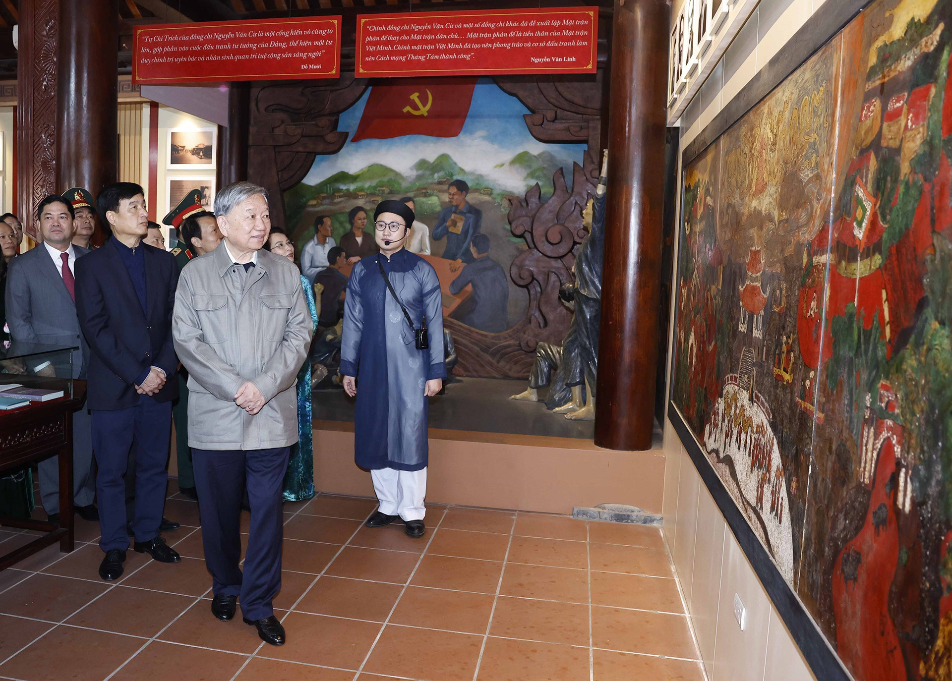 vnapotaltongbithutolamdanghuongtuongniemcaclanhdaotienboicuadang8584414 1770704685688673873814.jpg