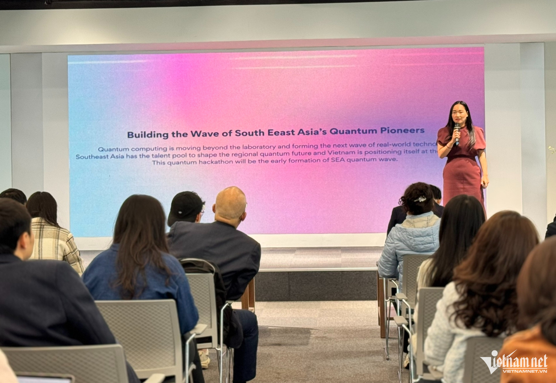 W-0902 vnquantum.jpg