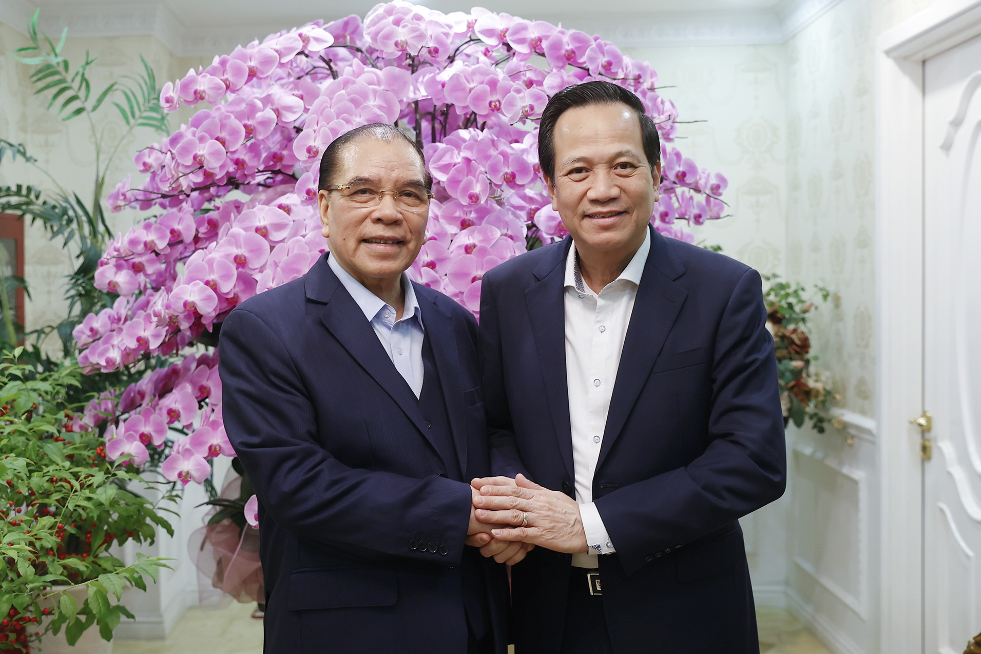 Bộ trưởng Bộ Dân tộc và Tôn giáo thăm, chúc Tết nguyên Tổng Bí thư Nông Đức Mạnh