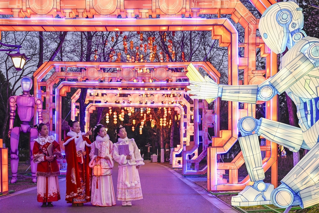 Các 'ông lớn' AI Trung Quốc 'đốt' tỷ USD lì xì người dùng dịp Tết