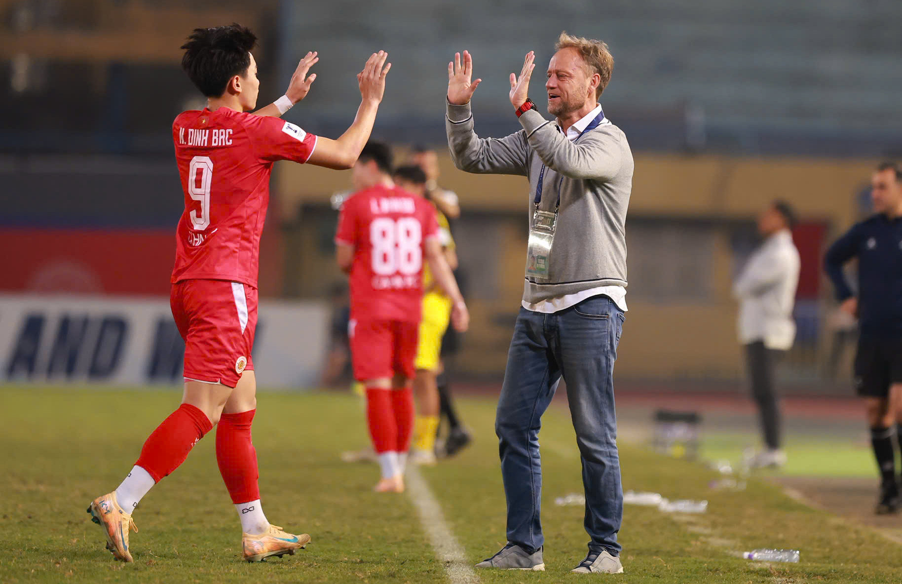 Đình Bắc, Quang Hải không có Tết dinh bac 2.jpg