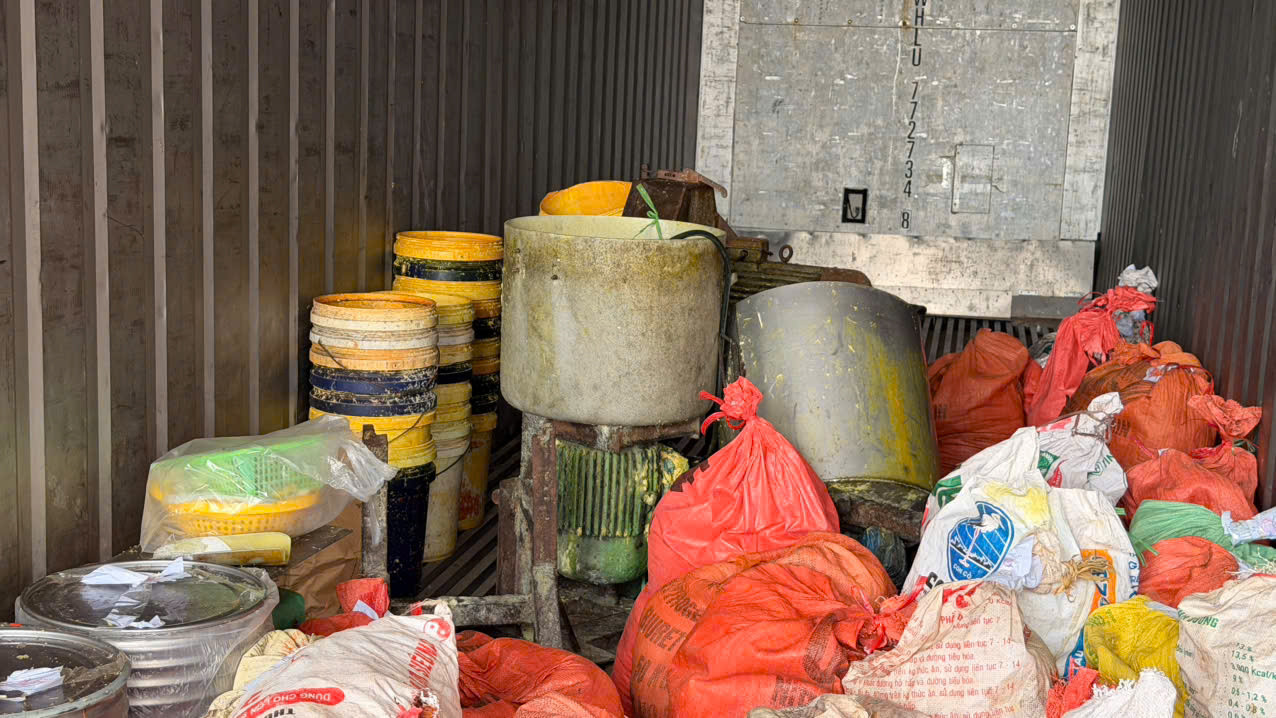 Dụng cụ để pha trộn chế biến riềng xay.jpg