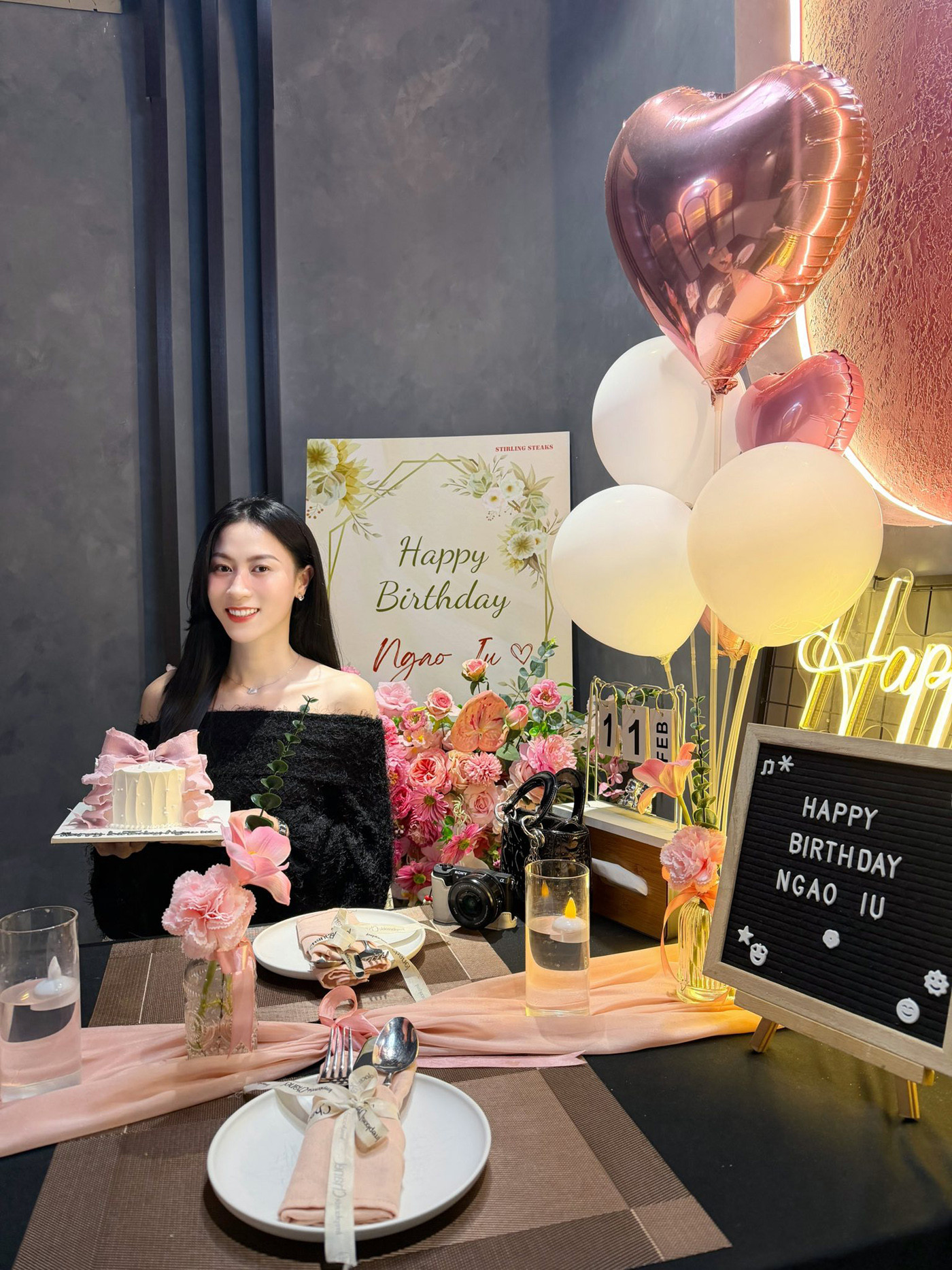 Hoa khôi bóng chuyền Kiều Trinh đón sinh nhật bên người thương kieu trinh 3.jpg