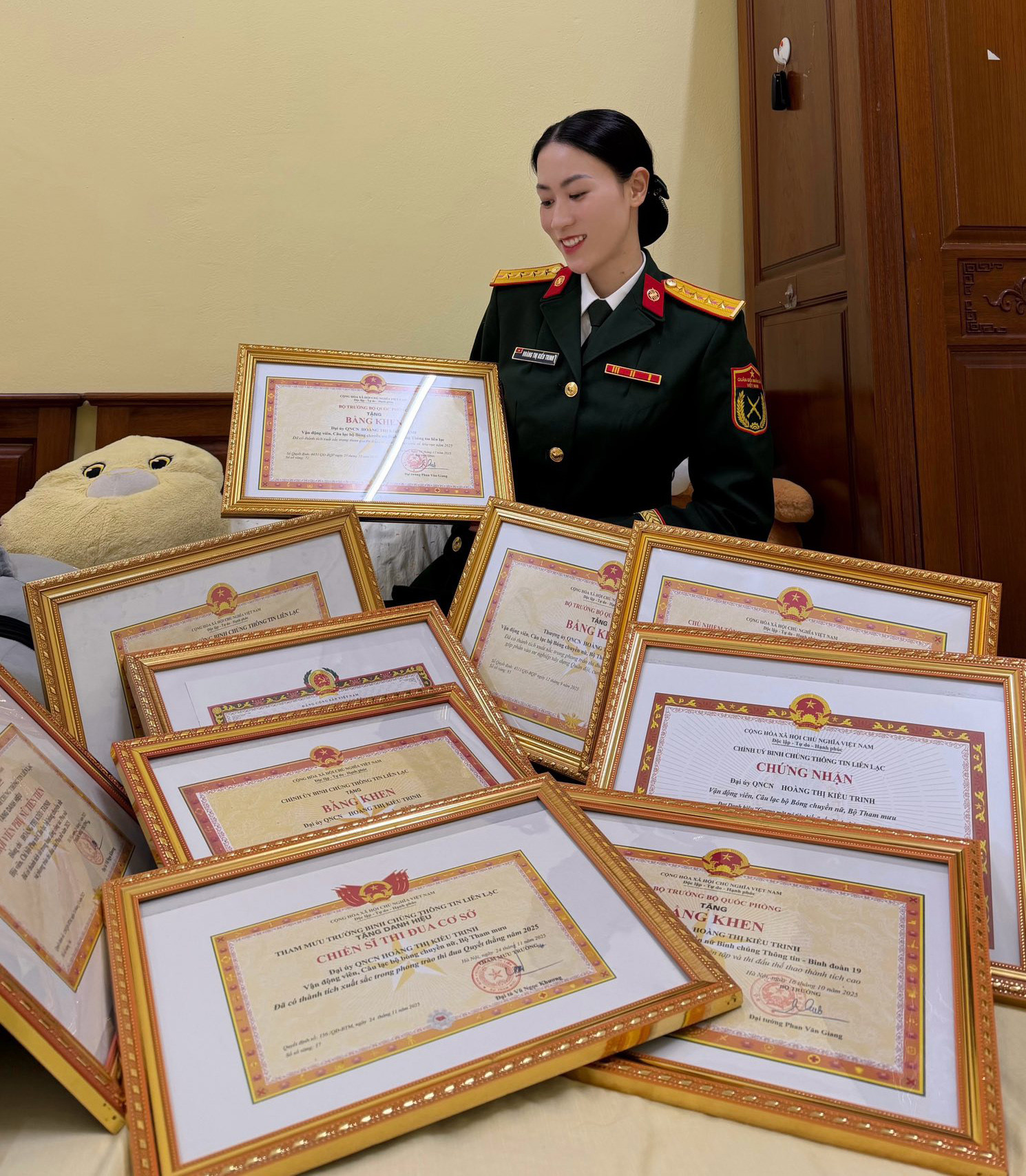 Hoa khôi bóng chuyền Kiều Trinh đón sinh nhật bên người thương kieu trinh 8.jpg