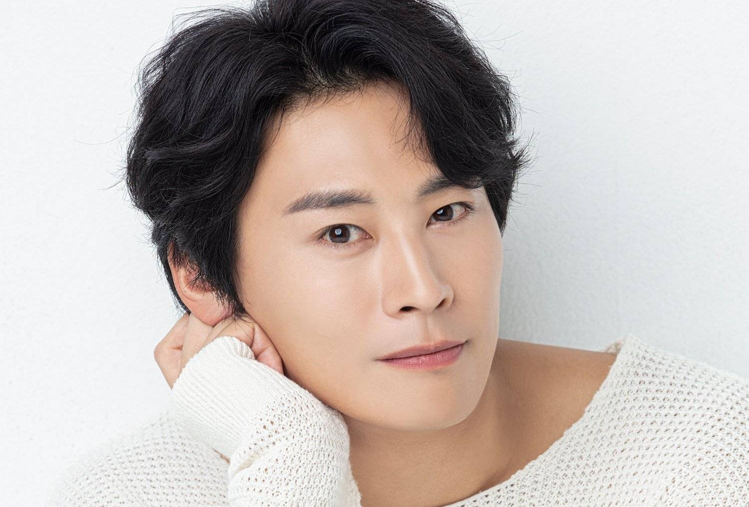 Nam diễn viên 'Cô dâu mặt trời' qua đời đột ngột ở tuổi 40