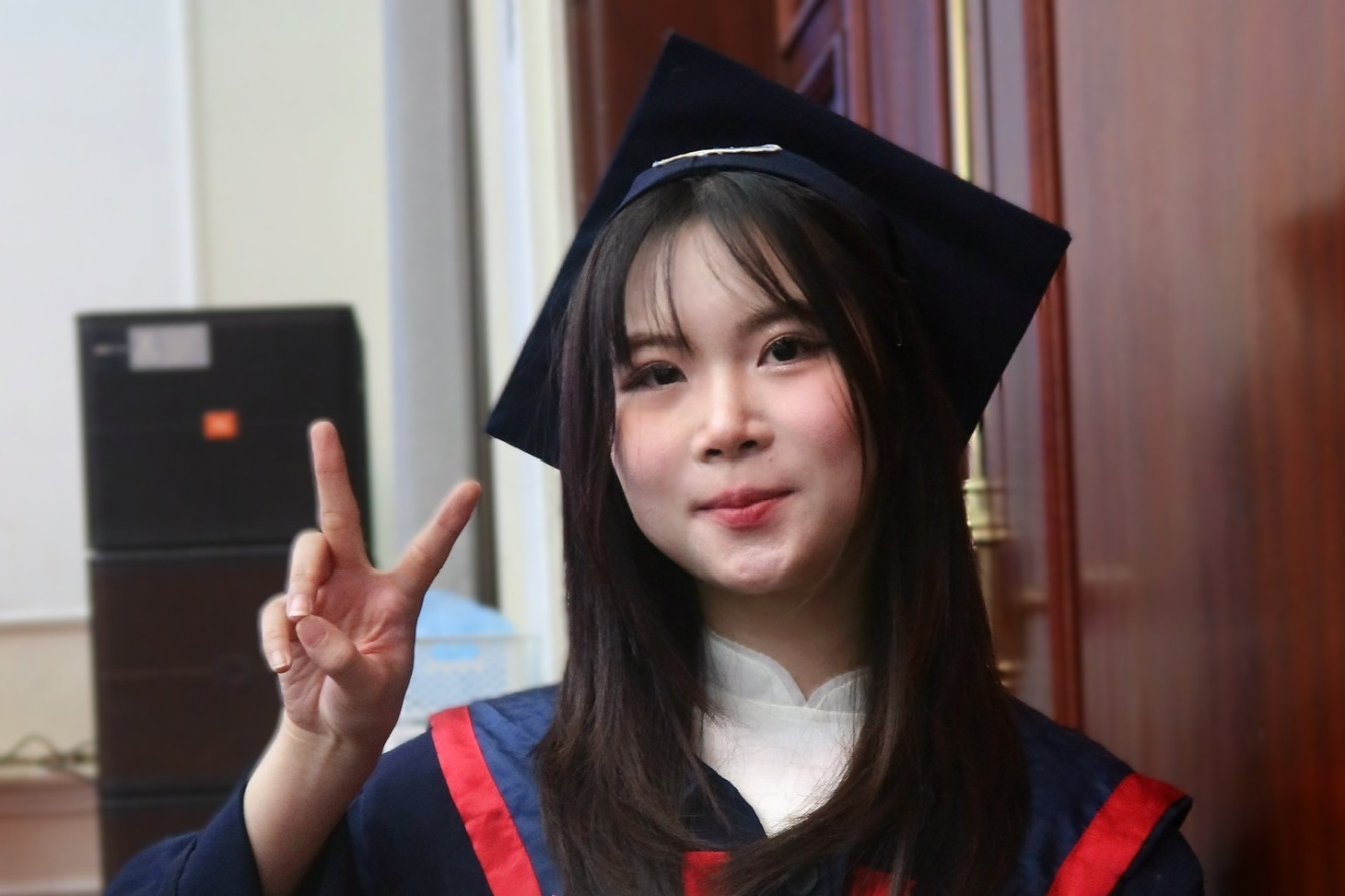 Nữ sinh trở thành thủ khoa tốt nghiệp loại xuất sắc Trường Công nghệ