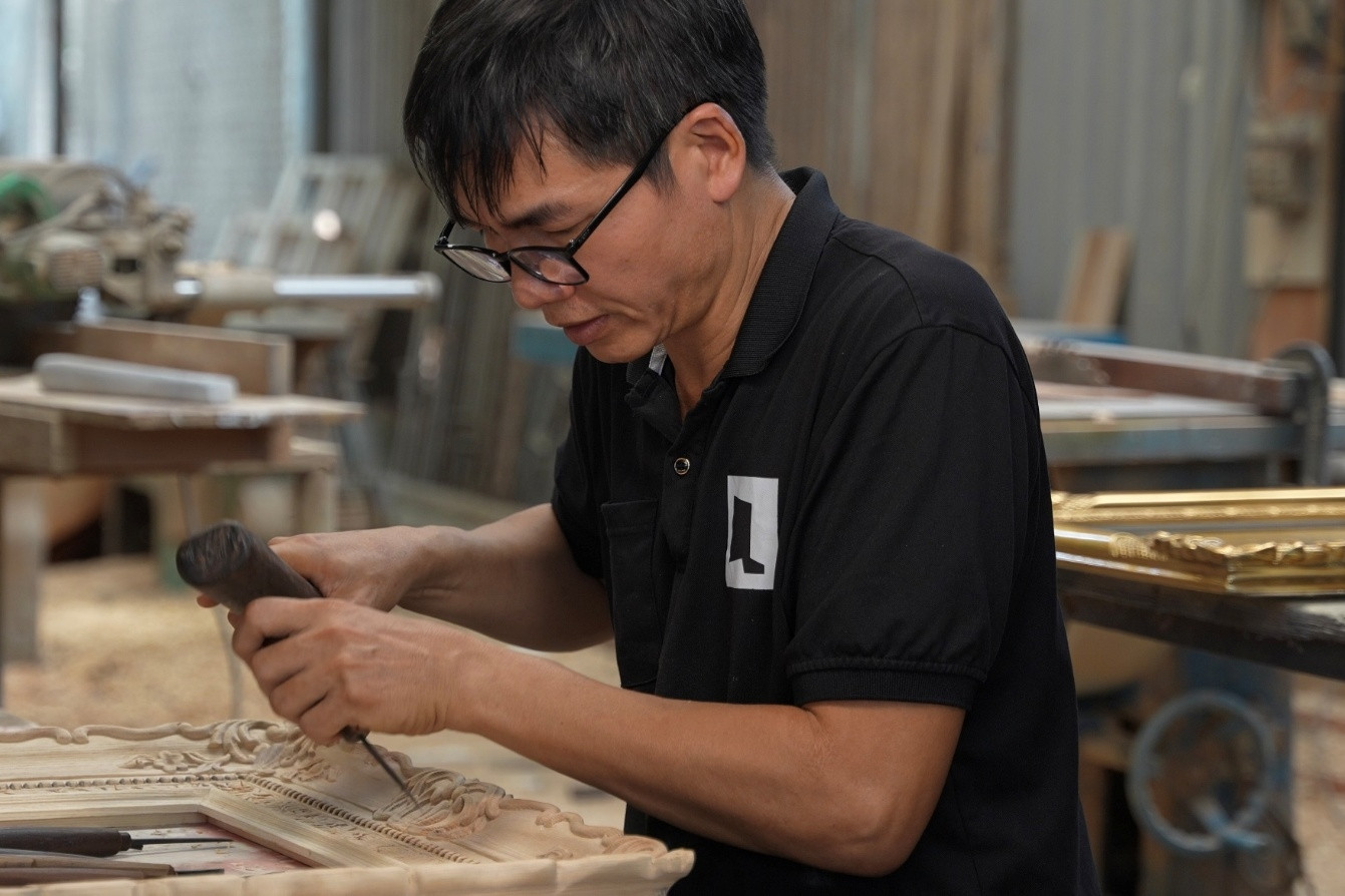 QFrame - thương hiệu khung tranh đặt thủ công và nghệ thuật làm cốt lõi