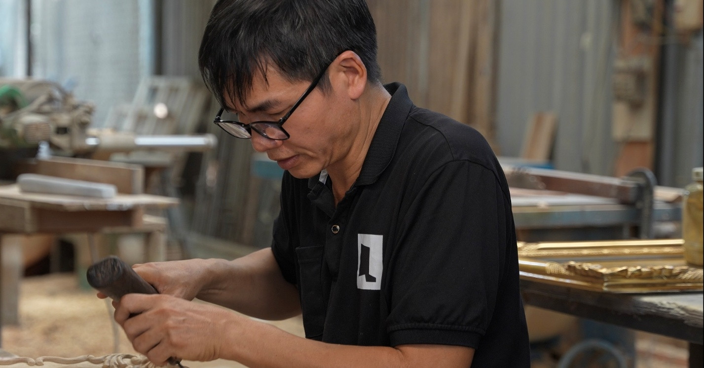 QFrame - thương hiệu khung tranh đặt thủ công và nghệ thuật làm cốt lõi