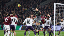 resources_premierleague_pulselive_com 2026 02 10T212413Z_706054272_UP1EM2A1NGBZF_RTRMADP_3_SOCCER ENGLAND WHU MUN.jpg