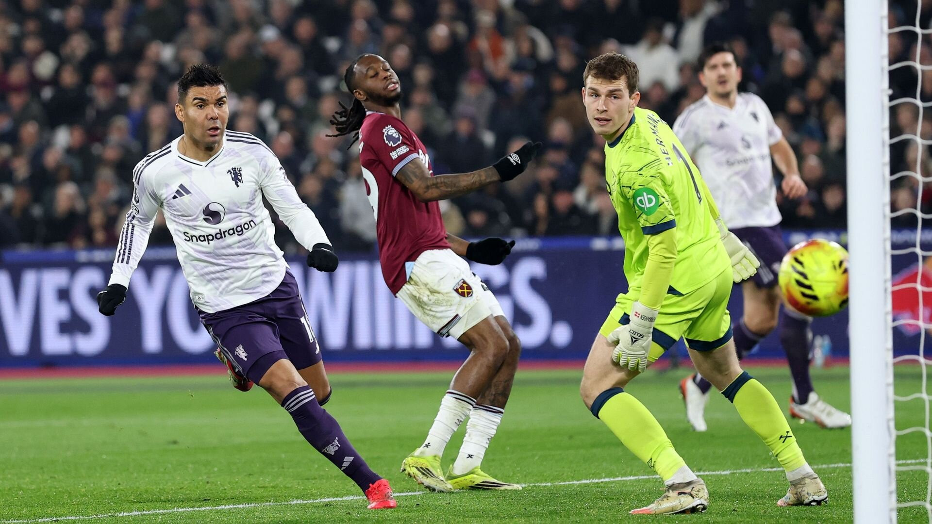 resources_premierleague_pulselive_com 2260954999 (2).jpg