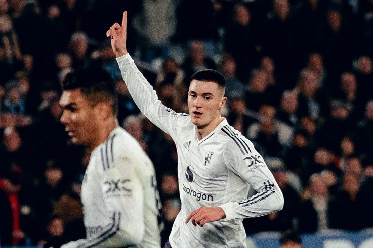 Sesko ghi 5 bàn trong 6 trận cho MU, Carrick cần làm ngay điều này